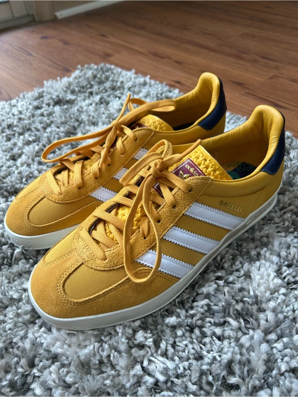 Adidas Gazelle Sneakers in Mustard Yellow, Navy and White unisex